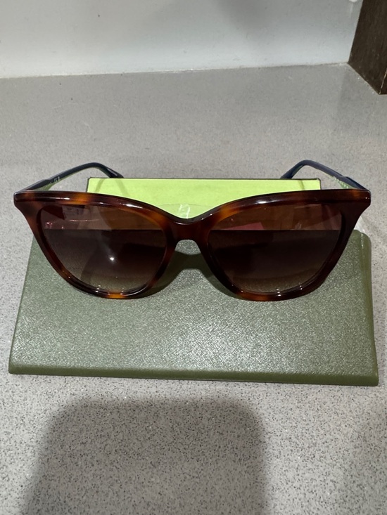 Longchamp Accessories - Longchamp Tortoise & Blue Cat-Eye Sunglasses - LO718S 230 - NWOT